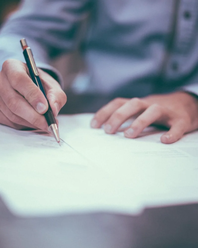 Analyse de contrats et documents juridiques